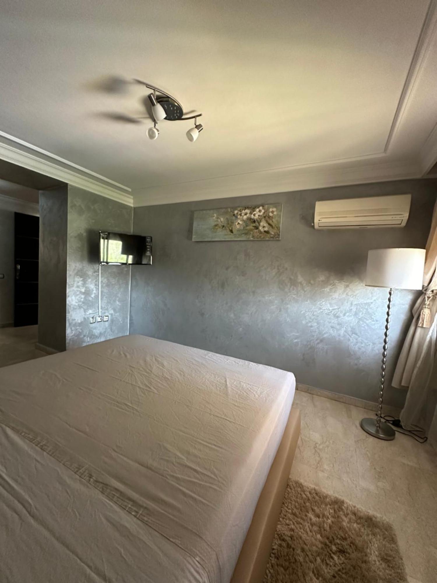 Luxury Duplex For Rent Suites,Terrace,Swimimg Pool Marrakesh Exteriör bild